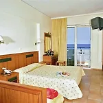 ホテル Lefkoniko Bay