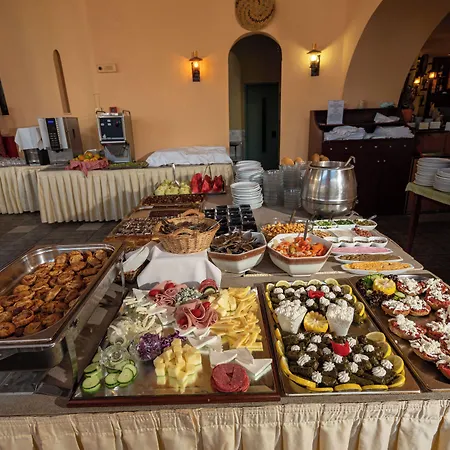 מלון Lefkoniko Bay העיירה רתימנו