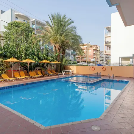 Lefkoniko Bay 3* העיירה רתימנו