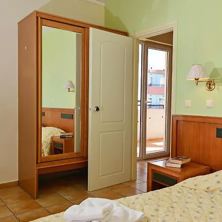 Hotel apartamentowy Lefkoniko Bay