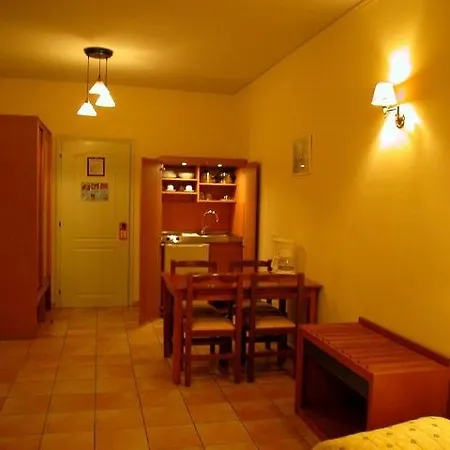 Lefkoniko Bay Hotel apartamentowy 3*