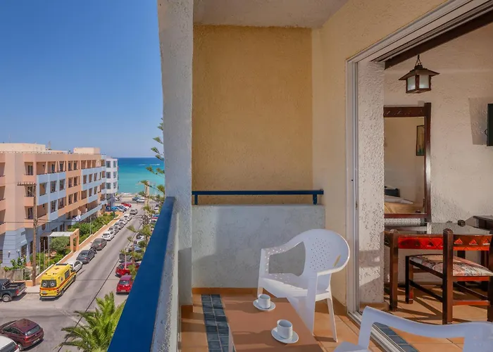 Lefkoniko Bay Hotel 3*